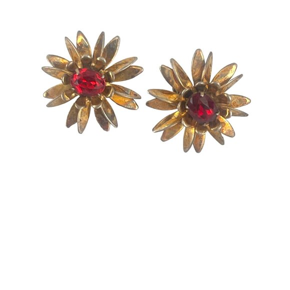 Vermeil Sterling 1940s Floral Screw back Earrings With Red Rhinestones - Picture 2 of 8